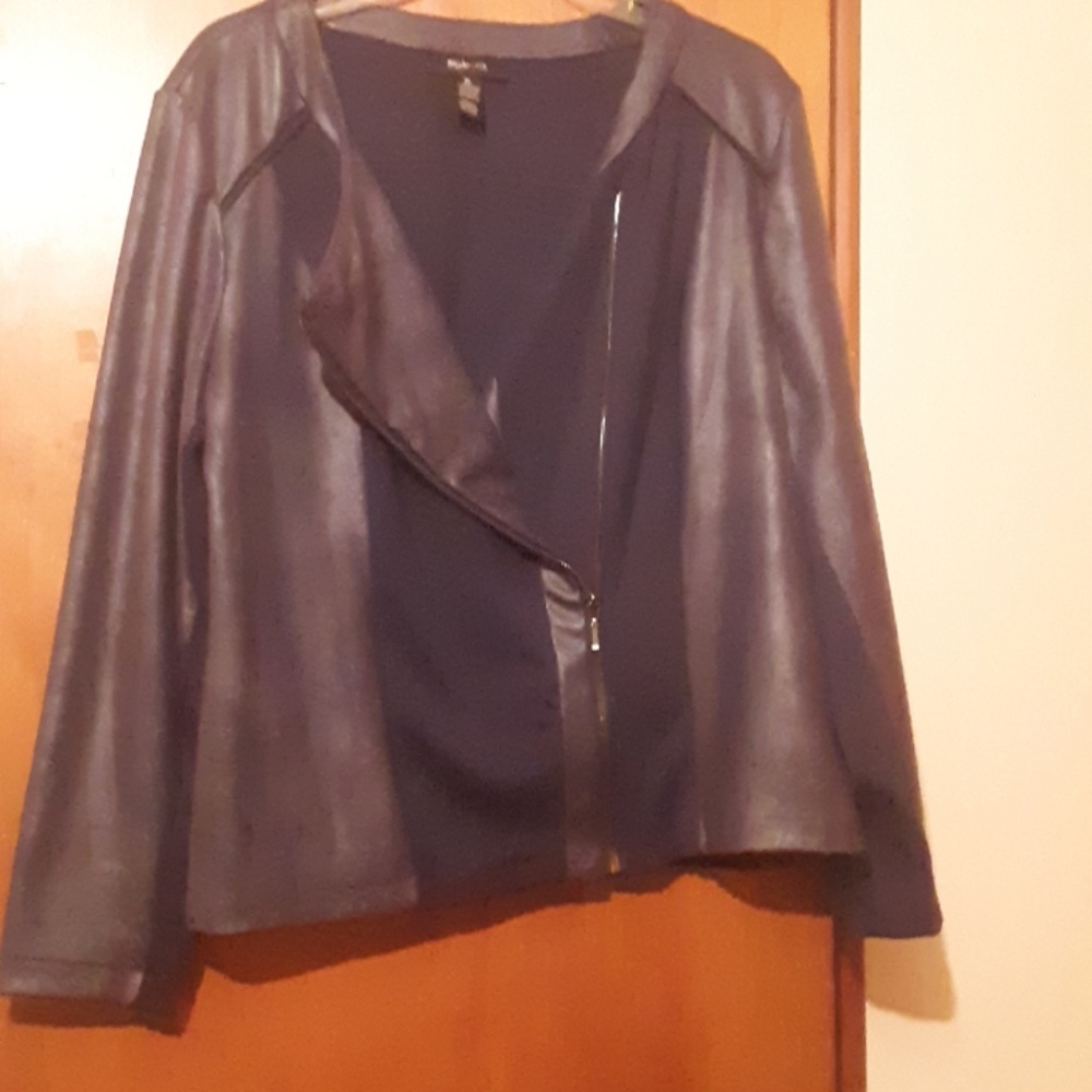 Jacket - Picture 2 of 3